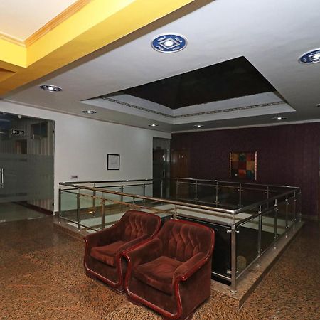 Готель Townhouse Satguru Enclave Road Gurgaon Jamb Екстер'єр фото