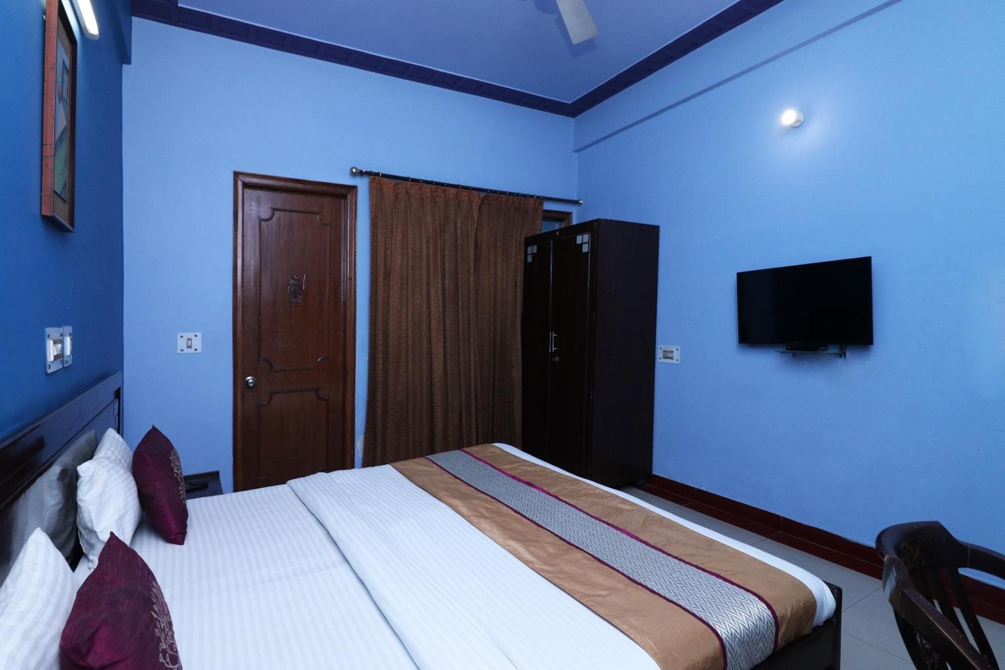 Готель Townhouse Satguru Enclave Road Gurgaon Jamb Екстер'єр фото