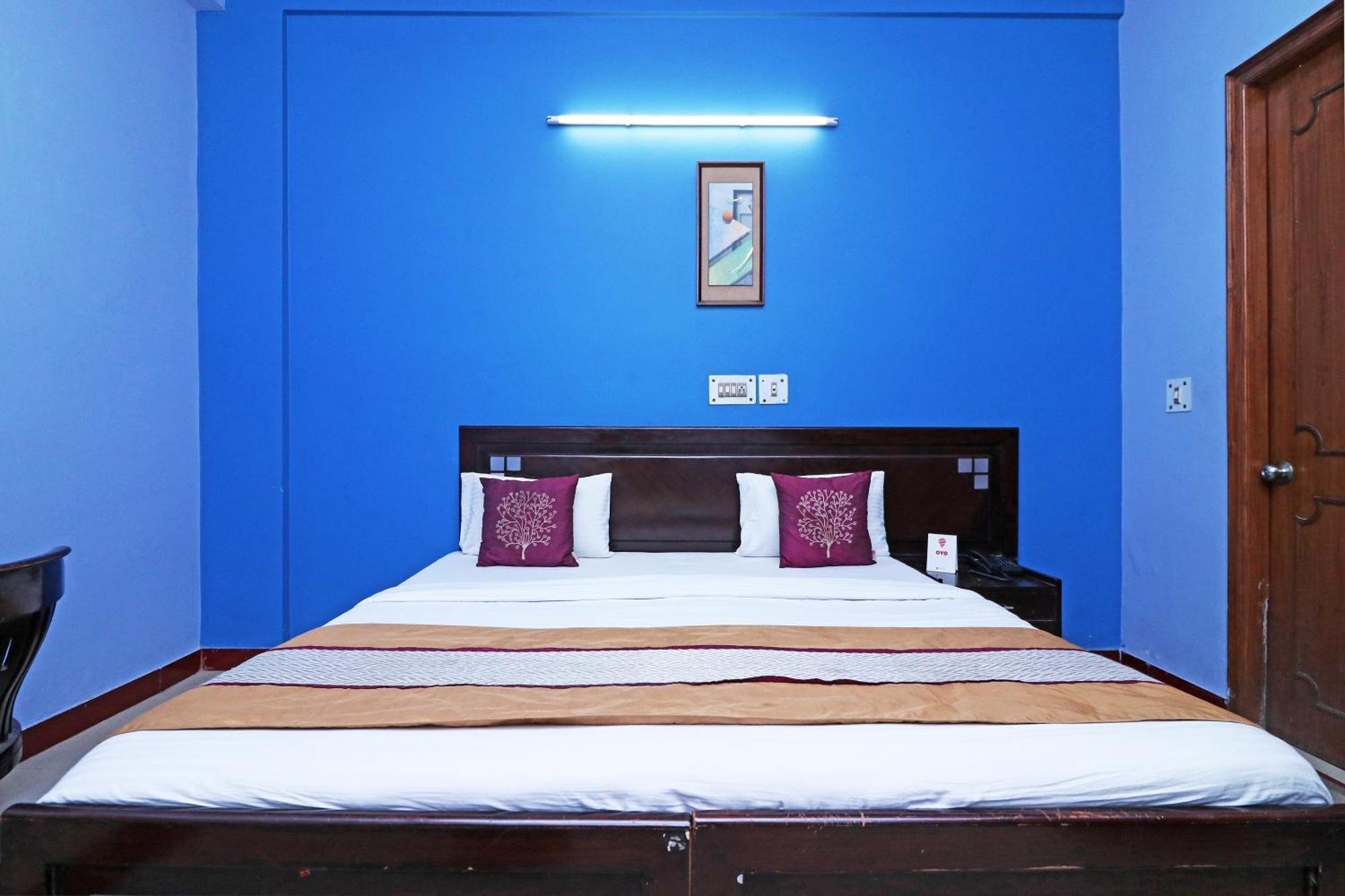 Готель Townhouse Satguru Enclave Road Gurgaon Jamb Екстер'єр фото