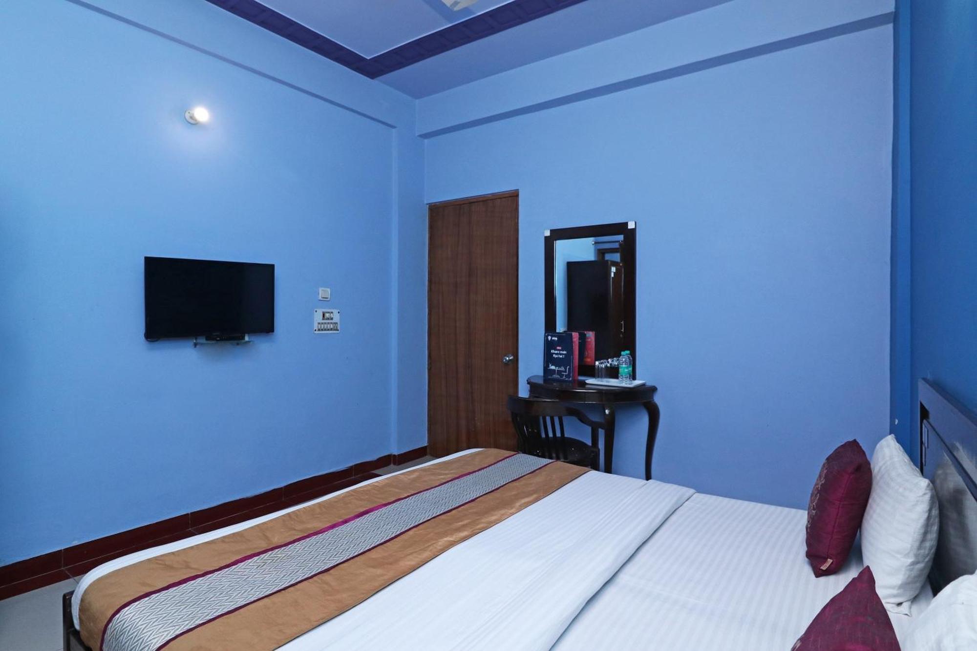 Готель Townhouse Satguru Enclave Road Gurgaon Jamb Екстер'єр фото