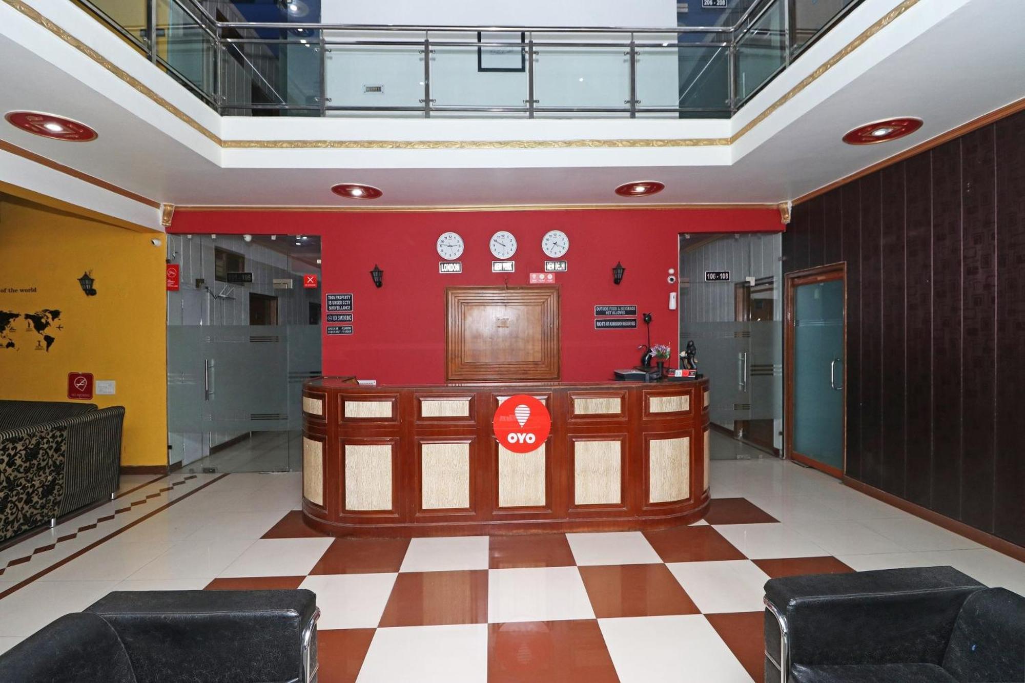 Готель Townhouse Satguru Enclave Road Gurgaon Jamb Екстер'єр фото